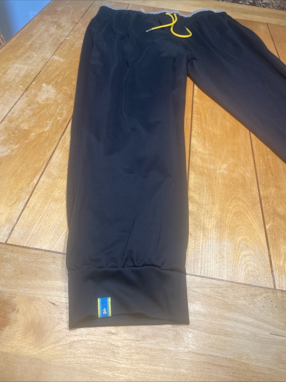 Chubbies Pants Men’s XXL Black Sport Joggers Training Athletic Yellow Drawstring